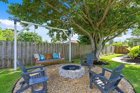 826 SE 4th Avenue Delray Beach FL 33483