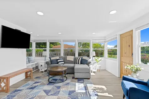 826 SE 4th Avenue Delray Beach FL 33483
