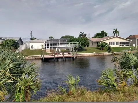 1727 SE 16th Street Cape Coral FL 33990