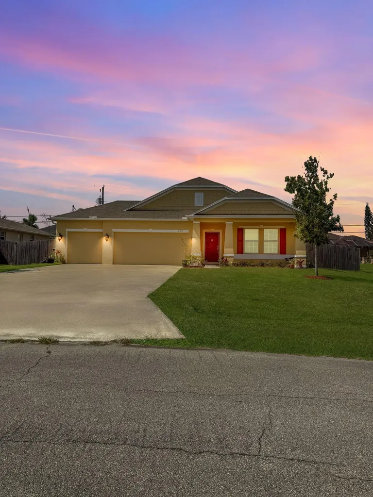 2313 SW Neal Road Port St Lucie FL 34953