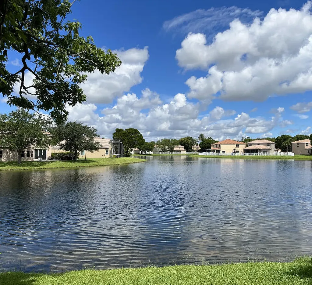 4811 NW 58th Manor Coconut Creek FL 33073