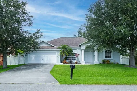 2062 SW Scorpio Lane Port St Lucie FL 34984