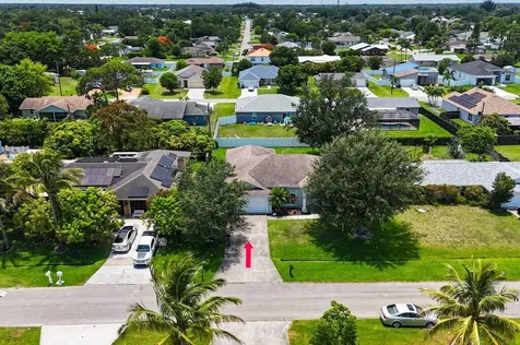 2062 SW Scorpio Lane Port St Lucie FL 34984