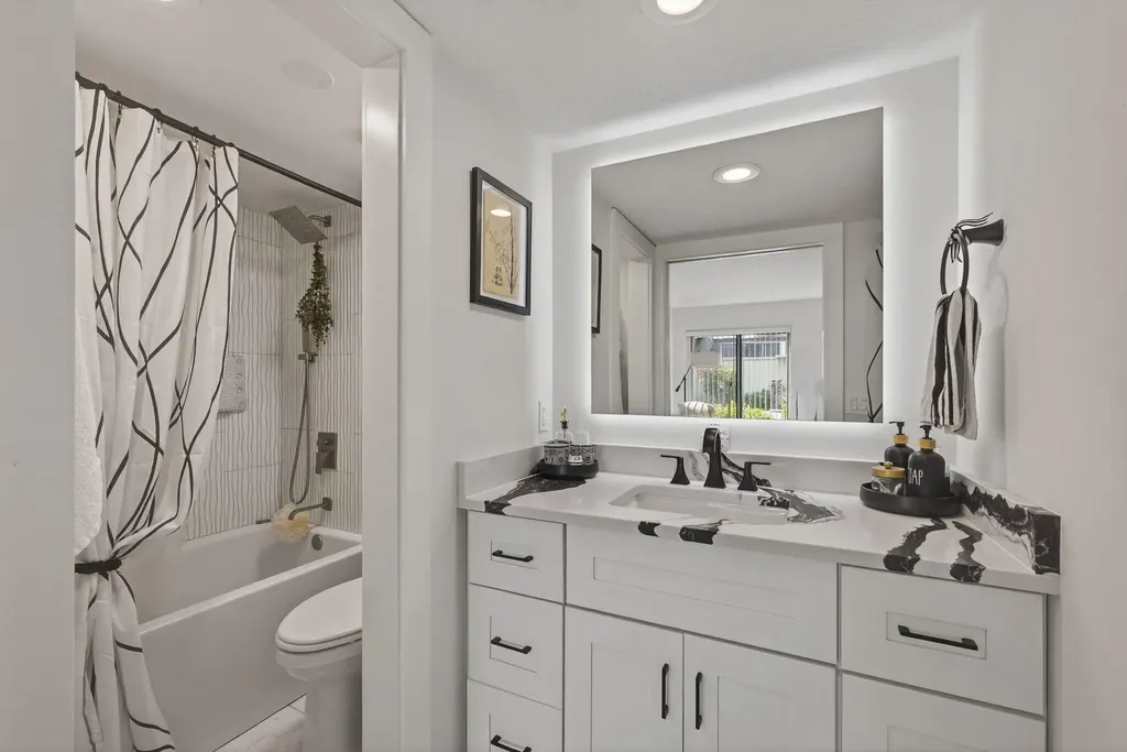 2532 Boundbrook Drive S West Palm Beach FL 33406