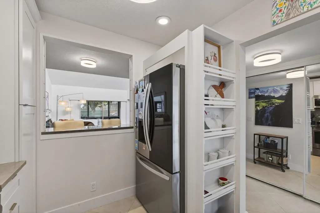 2532 Boundbrook Drive S West Palm Beach FL 33406