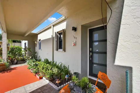 2532 Boundbrook Drive S West Palm Beach FL 33406