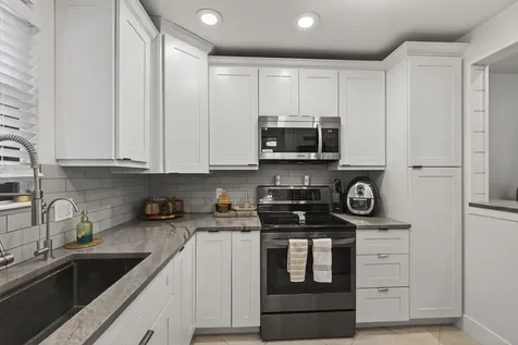 2532 Boundbrook Drive S West Palm Beach FL 33406
