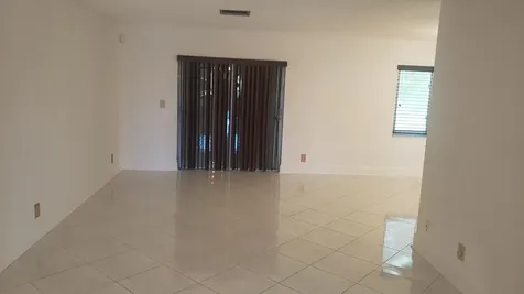 6085 Stanley Lane Delray Beach FL 33484