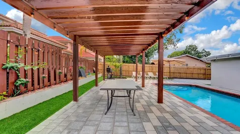 9709 SW 1st Place Boca Raton FL 33428