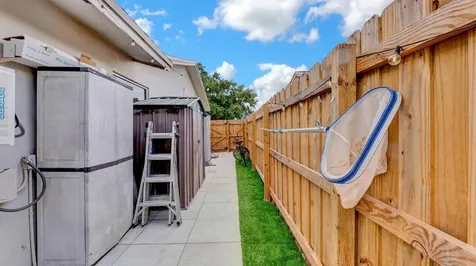 9709 SW 1st Place Boca Raton FL 33428