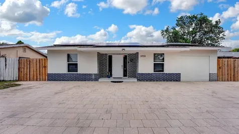 9709 SW 1st Place Boca Raton FL 33428