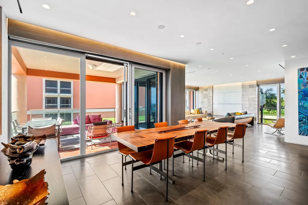 2 N Breakers Row Palm Beach FL 33480