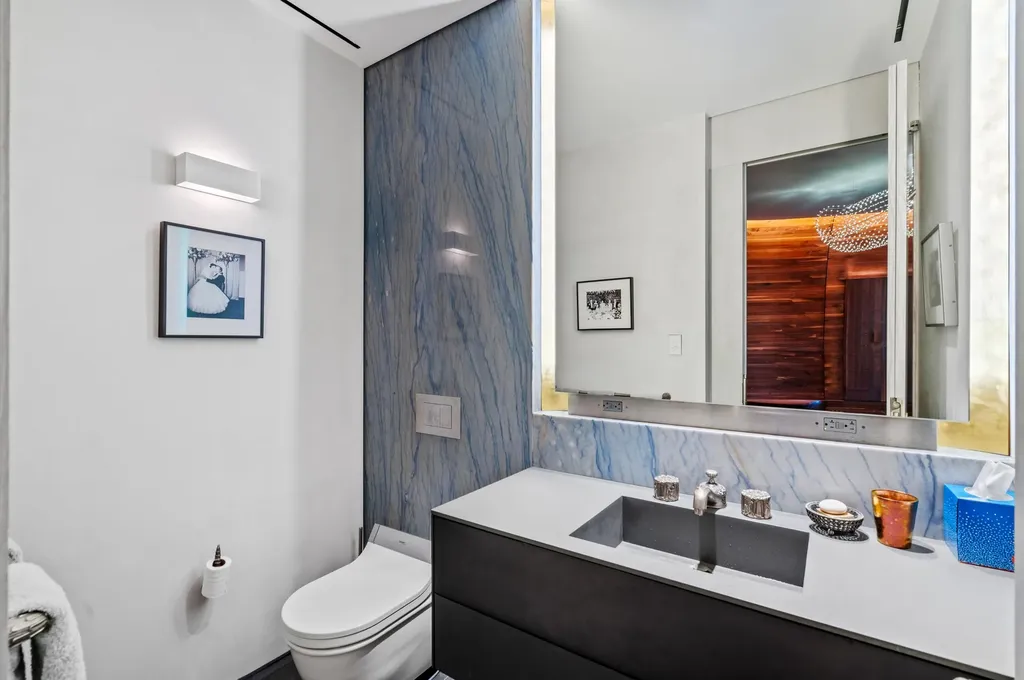 2 N Breakers Row Palm Beach FL 33480