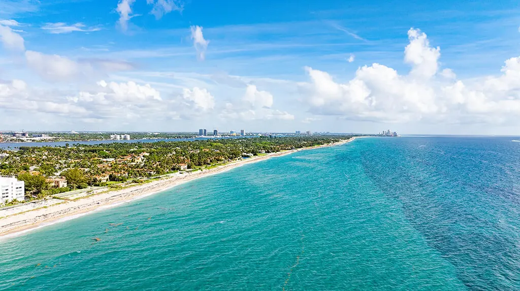 2 N Breakers Row Palm Beach FL 33480