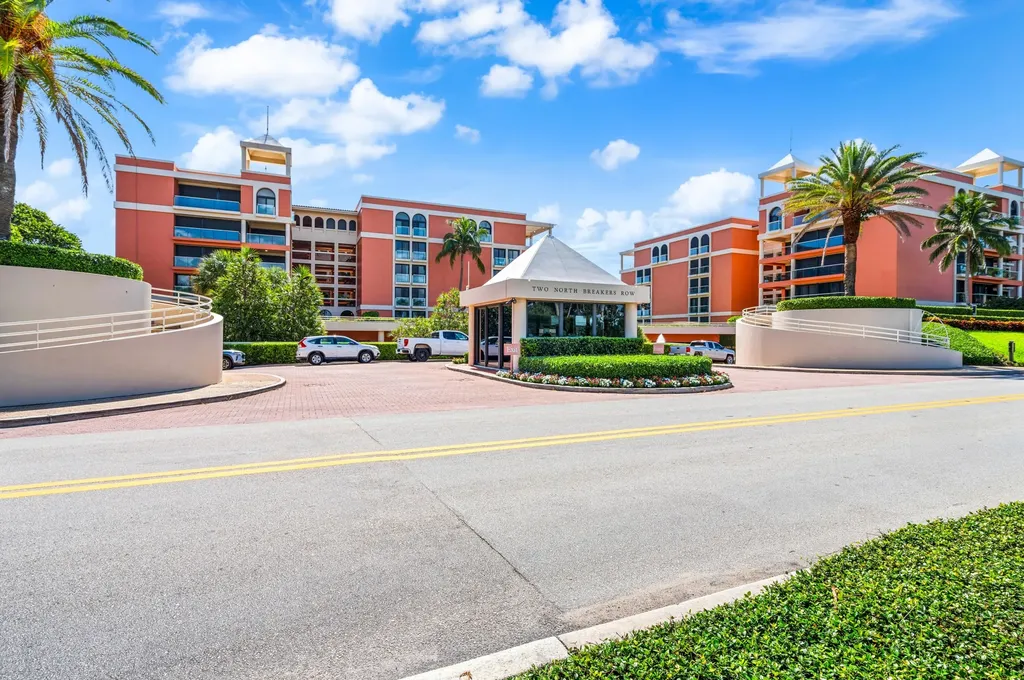 2 N Breakers Row Palm Beach FL 33480