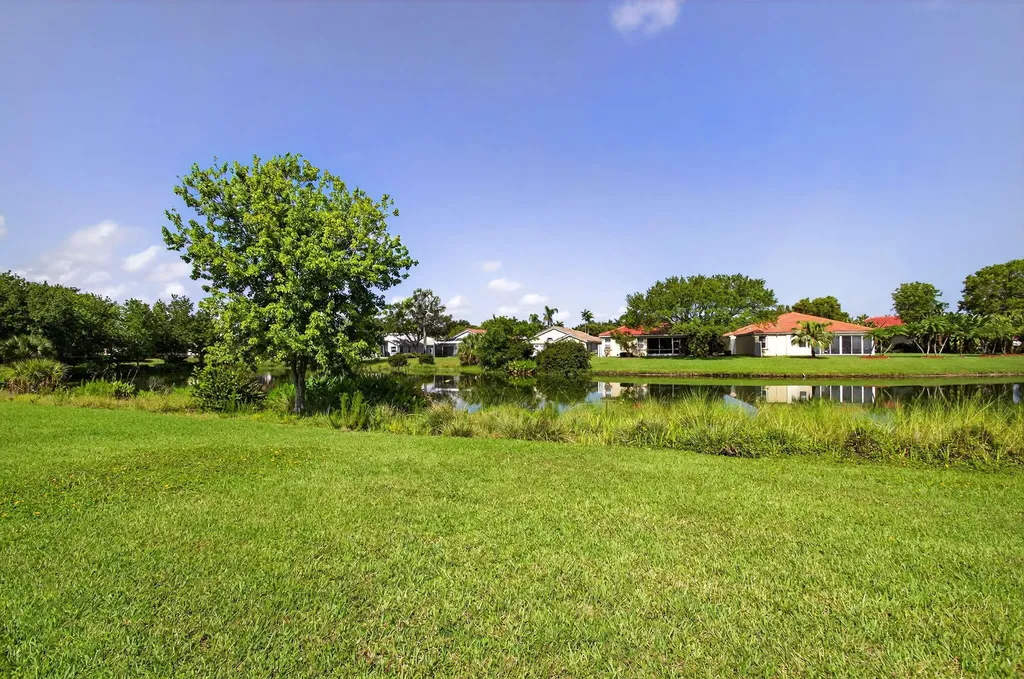 10853 Royal Caribbean Circle Boynton Beach FL 33437