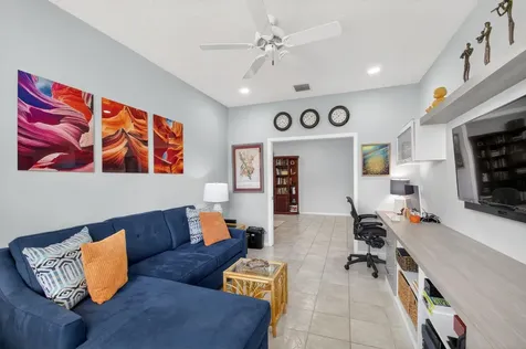 10853 Royal Caribbean Circle Boynton Beach FL 33437