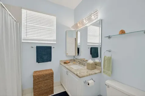 10853 Royal Caribbean Circle Boynton Beach FL 33437