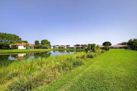 10853 Royal Caribbean Circle Boynton Beach FL 33437