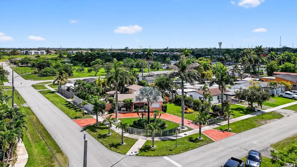 1480 NE 10th Street Homestead FL 33033