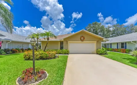 13116 SE Point O Woods Court Hobe Sound FL 33455