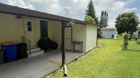 7818 SE Continental Drive Hobe Sound FL 33455