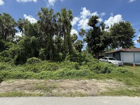 16459 Bauers Avenue Port Charlotte FL 33954