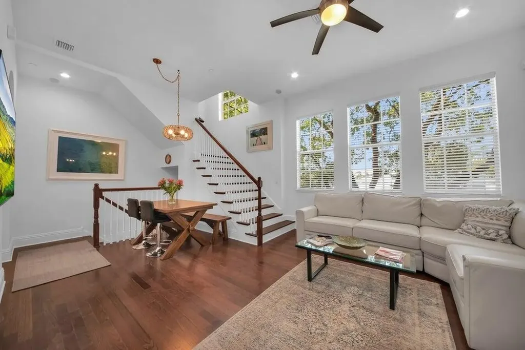 285 SE 6th Avenue Delray Beach FL 33483