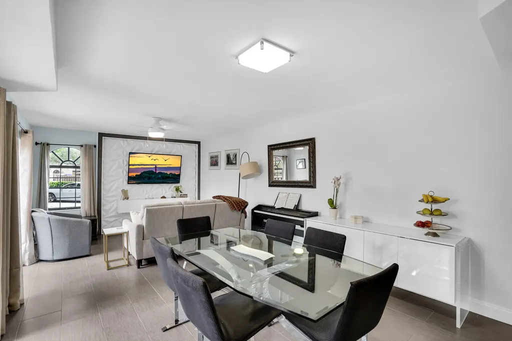8291 Thames Boulevard Boca Raton FL 33433