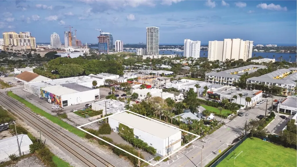 433 Flamingo Drive West Palm Beach FL 33401