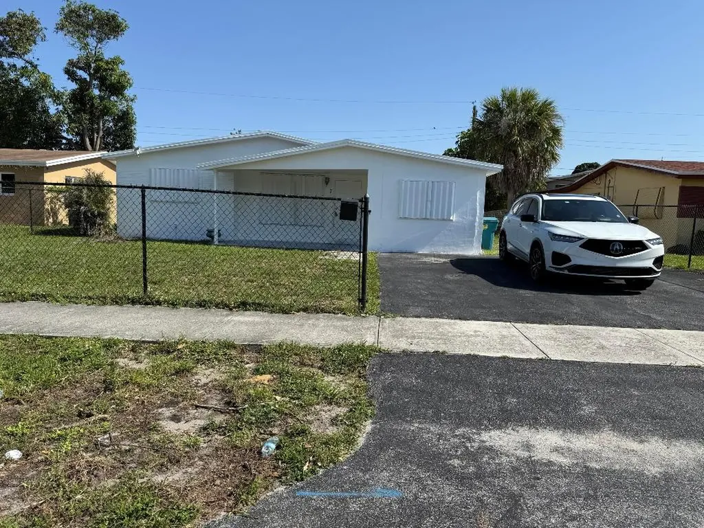 3740 NW 9th Street Lauderhill FL 33311