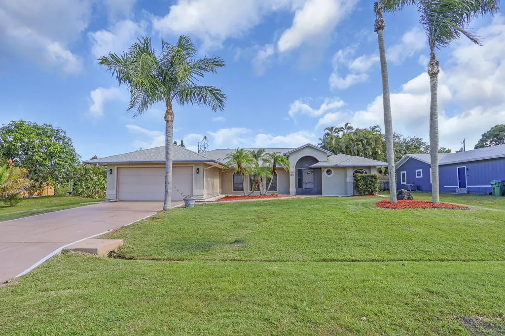 2774 SE Howell Avenue Port St Lucie FL 34952