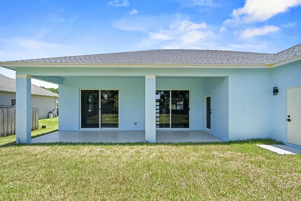 3257 SE West Snow Road Port St Lucie FL 34984