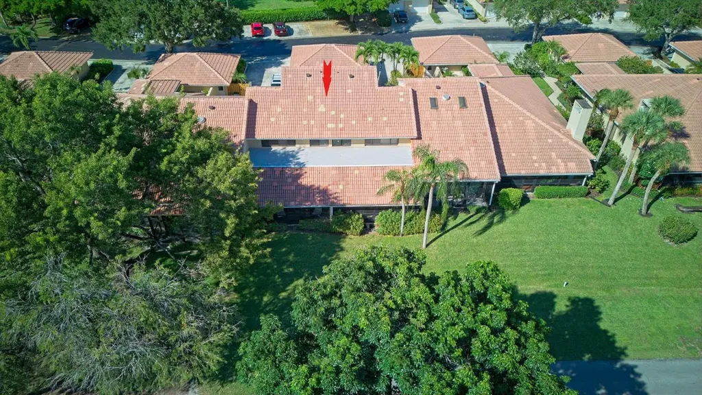 293 Old Meadow Way N Palm Beach Gardens FL 33418