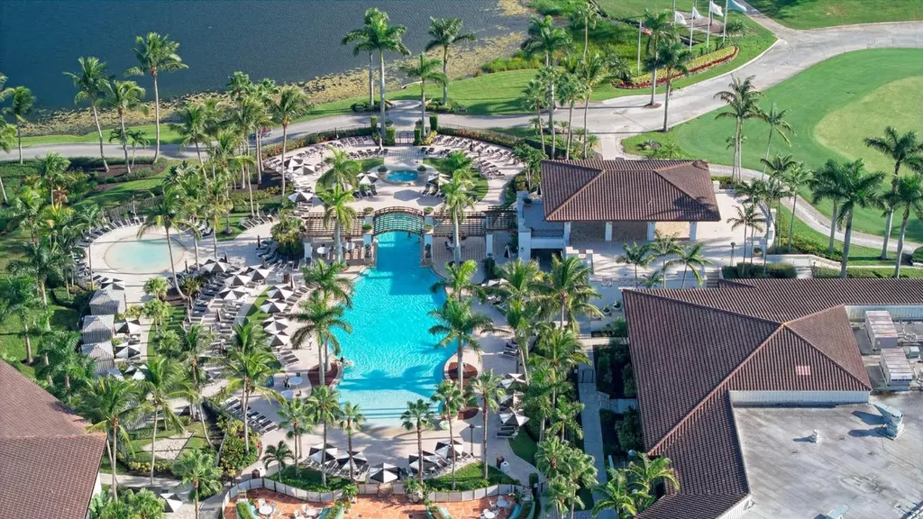 293 Old Meadow Way N Palm Beach Gardens FL 33418