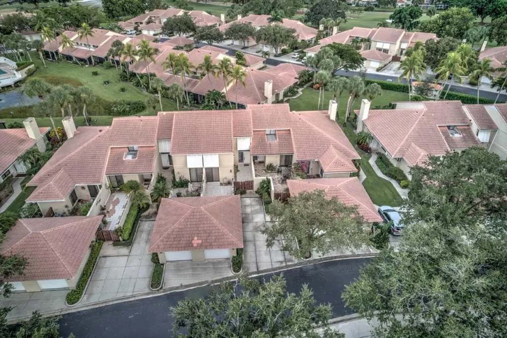 293 Old Meadow Way N Palm Beach Gardens FL 33418