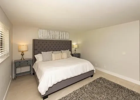 293 Old Meadow Way N Palm Beach Gardens FL 33418