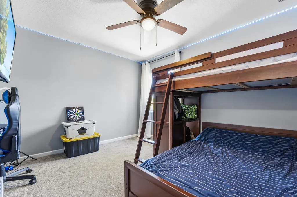 624 NE Bent Paddle Lane Port St Lucie FL 34983
