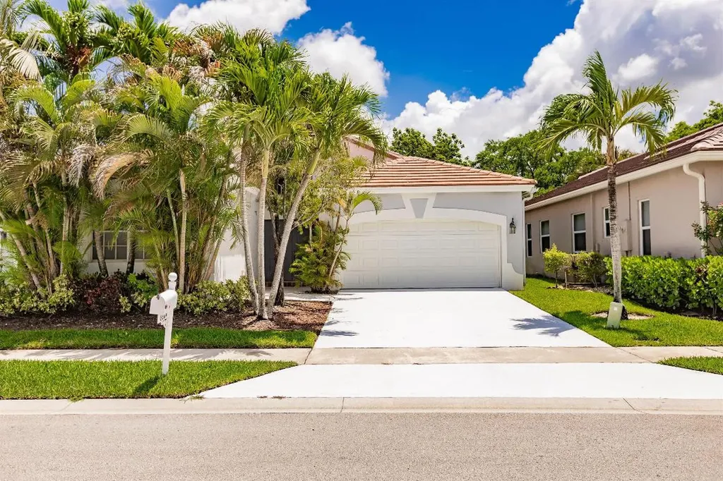 6304 Harbour Club Drive Lake Worth FL 33467