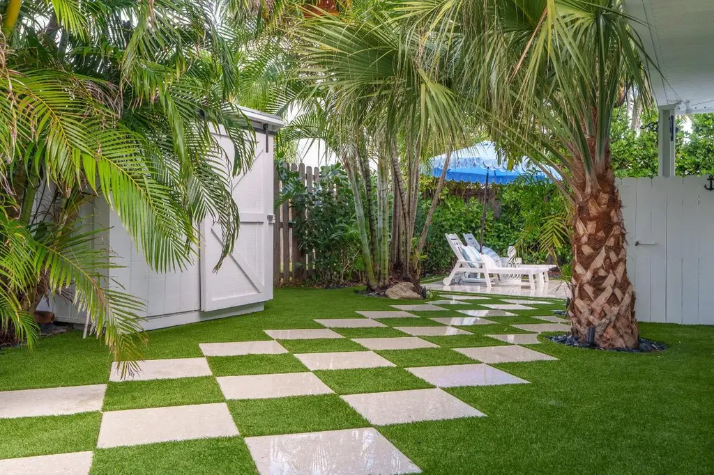 7 Fayette Drive Ocean Ridge FL 33435