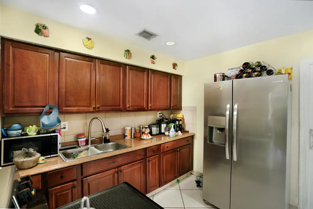 1395 SW 46 Th Avenue Fort Lauderdale FL 33317
