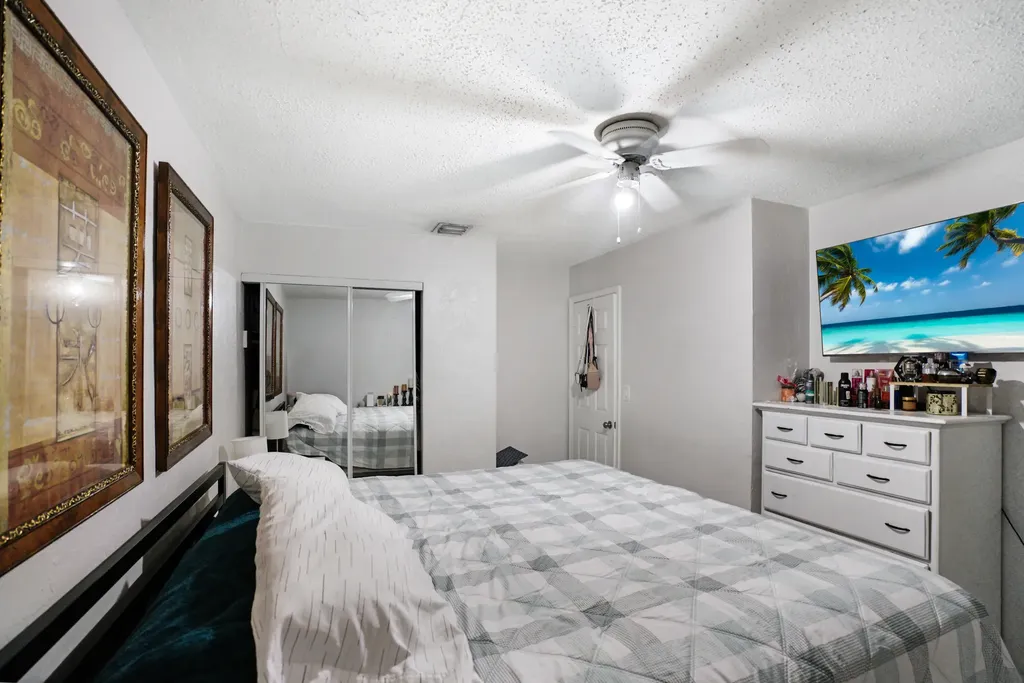 1395 SW 46 Th Avenue Fort Lauderdale FL 33317