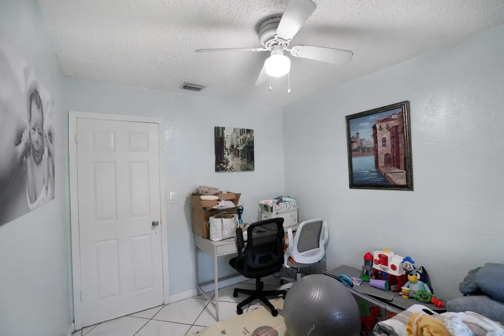 1395 SW 46 Th Avenue Fort Lauderdale FL 33317
