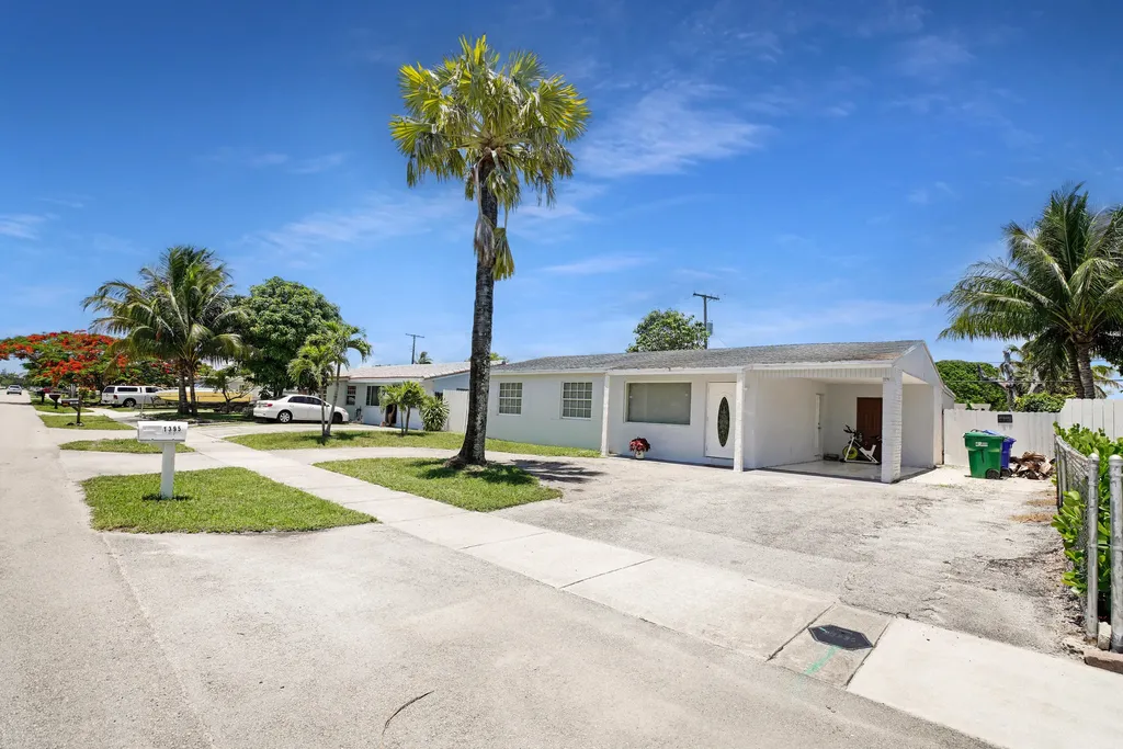 1395 SW 46 Th Avenue Fort Lauderdale FL 33317