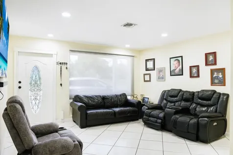 1395 SW 46 Th Avenue Fort Lauderdale FL 33317