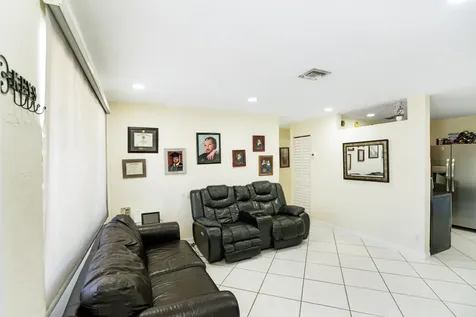 1395 SW 46 Th Avenue Fort Lauderdale FL 33317