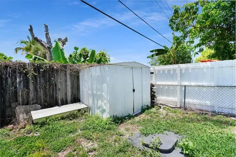 1395 SW 46 Th Avenue Fort Lauderdale FL 33317