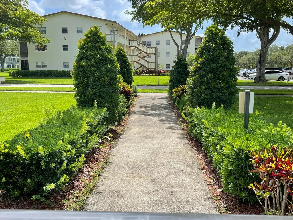 27 Mansfield A Boca Raton FL 33434
