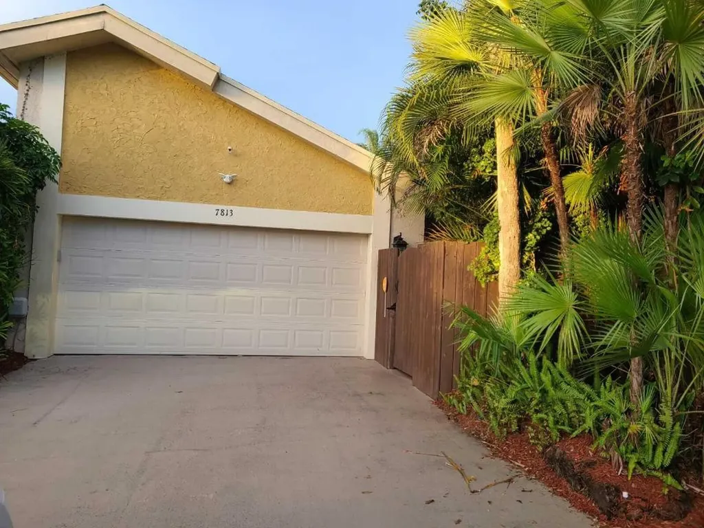 7813 Kenway Place W Boca Raton FL 33433
