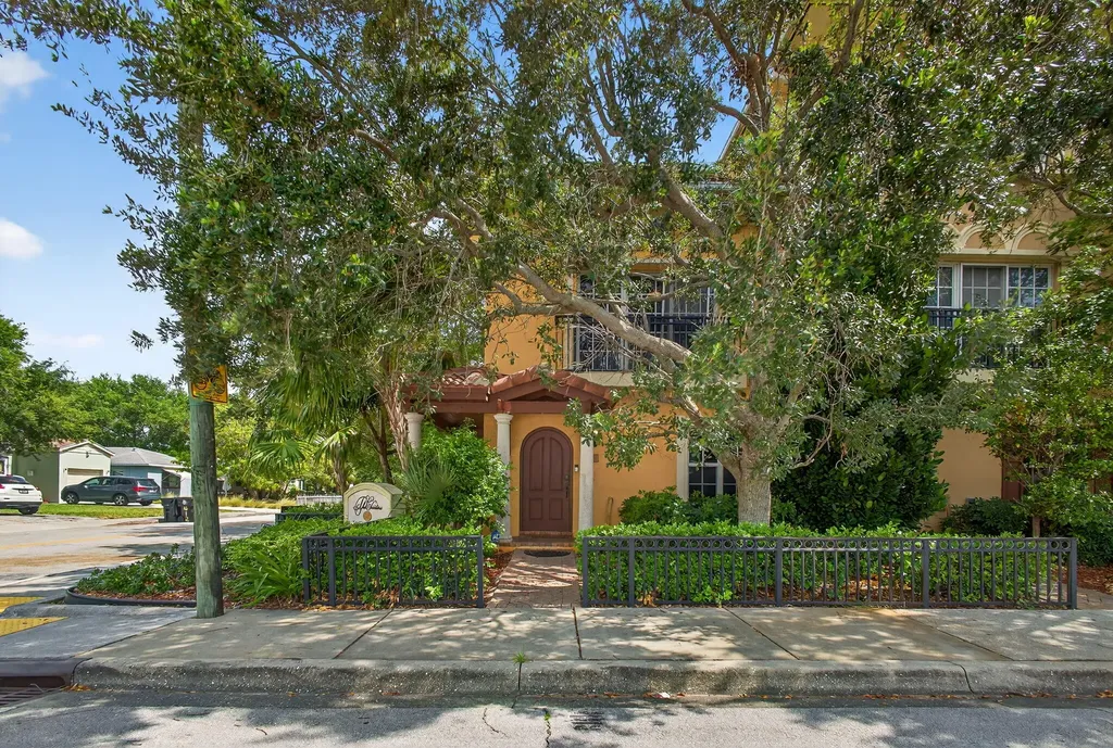 531 S Federal Highway Lake Worth Beach FL 33460